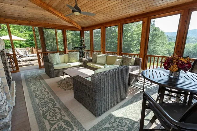 $1,495,000 | 470 Pheasant Run Lane, Champion, PA 15622
