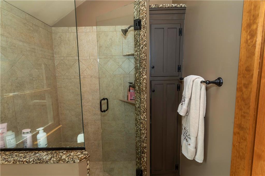 470 Pheasant Run Lane Champion, PA 15622 - Photo 30 of 47