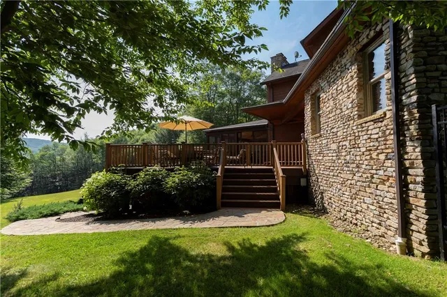 $1,495,000 | 470 Pheasant Run Lane, Champion, PA 15622