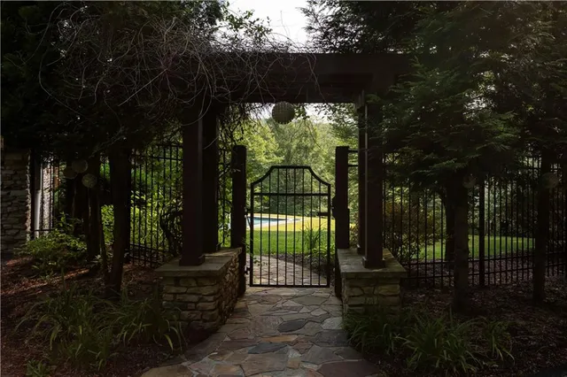 $1,495,000 | 470 Pheasant Run Lane, Champion, PA 15622