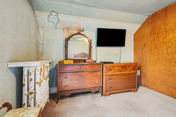 $260,000 | 527 North Monroe Street, Lowell, MI 49331