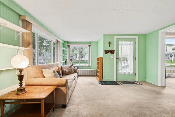 $260,000 | 527 North Monroe Street, Lowell, MI 49331