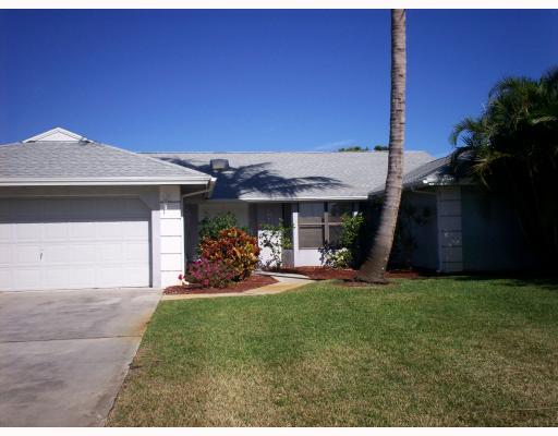1143 Northwest Spruce Ridge Drive Stuart, FL 34994 - Photo 1 of 8 Gallery Image 1