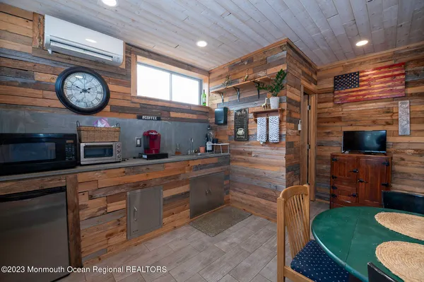 a view of a sitting area with a park