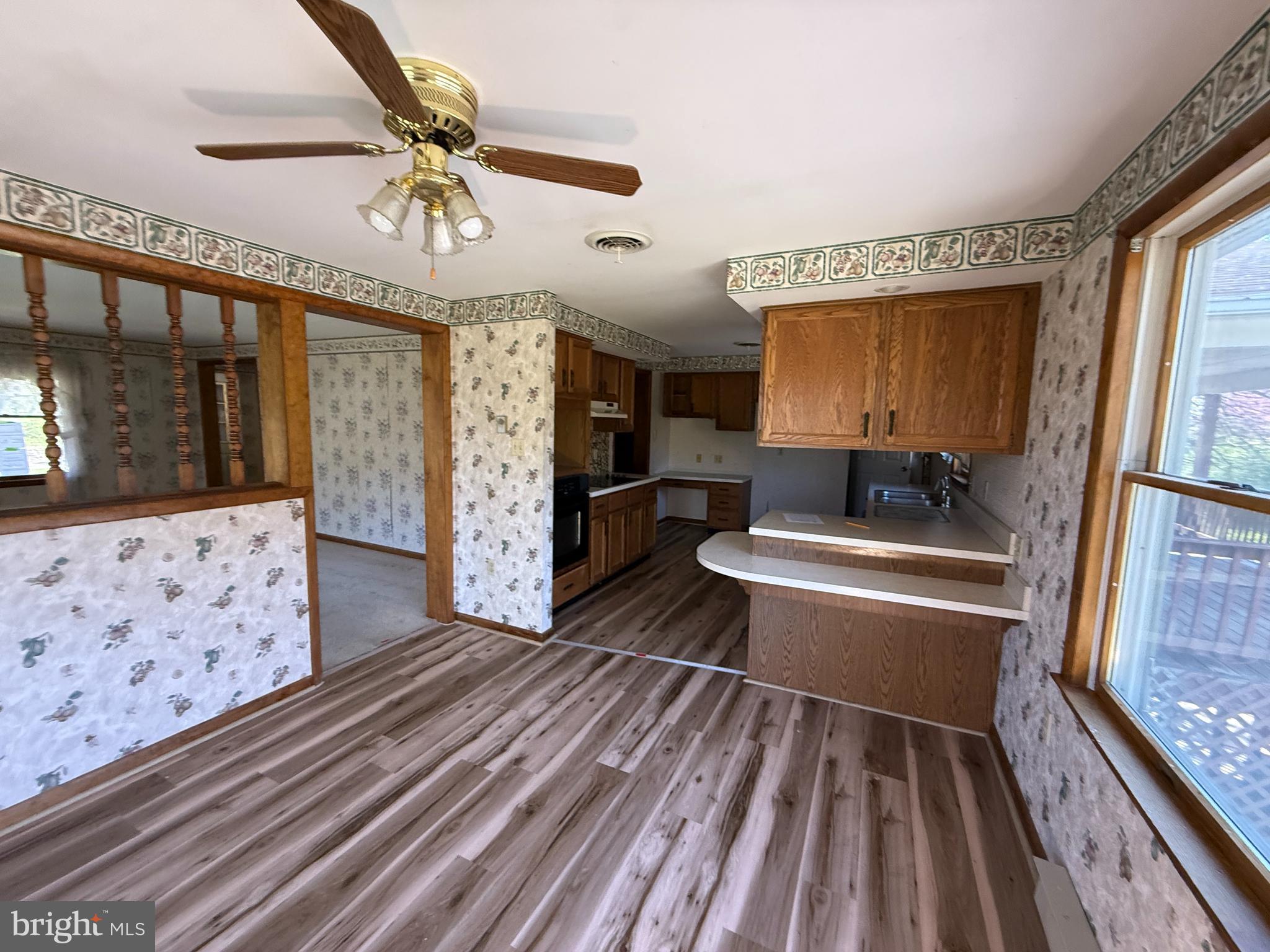 17827 Bakersville Road Boonsboro, MD 21713 - Photo 13 of 16 a spacious bathroom with a tub and shower