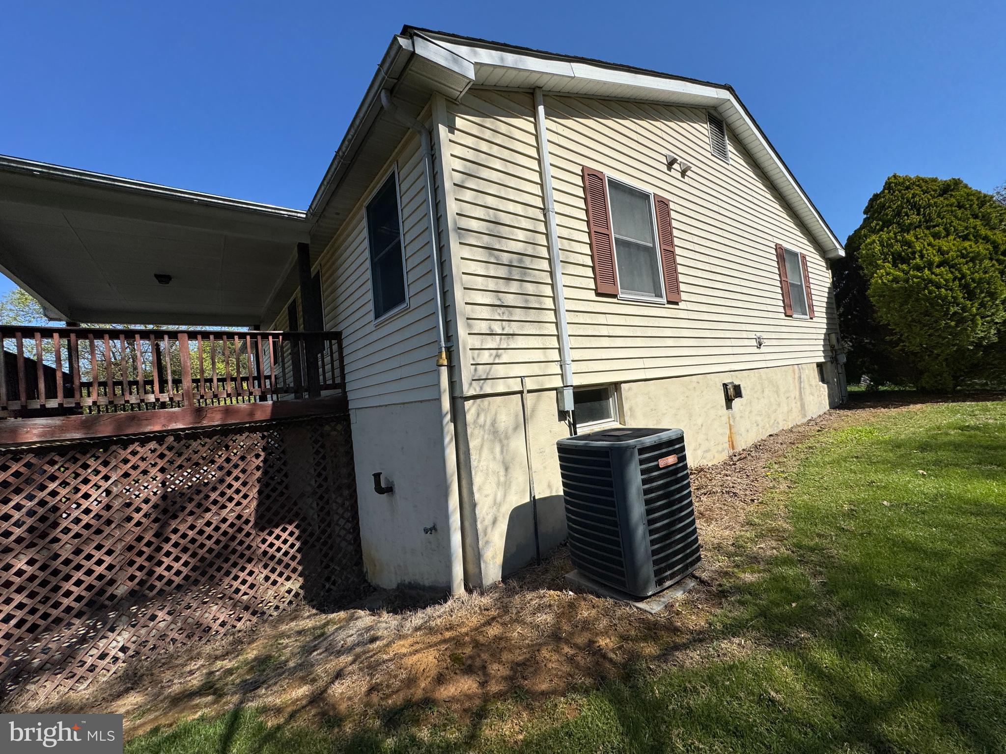 17827 Bakersville Road Boonsboro, MD 21713 - Photo 3 of 16 a front view of house with a yard