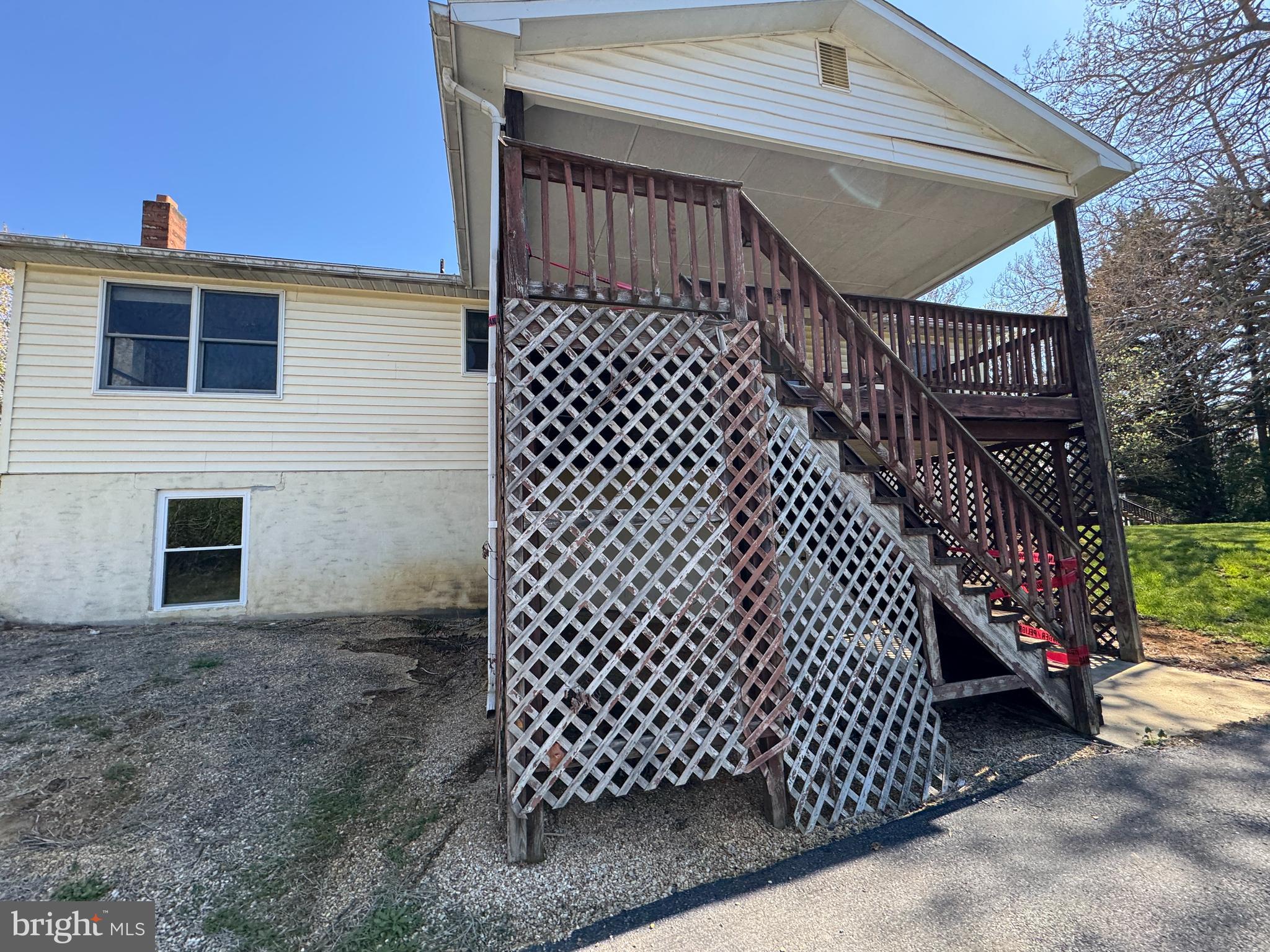17827 Bakersville Road Boonsboro, MD 21713 - Photo 4 of 16 a front view of a house with wooden fence