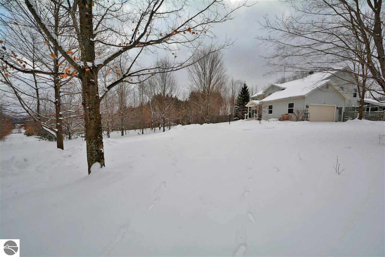 3167 East Kasson Road Cedar, MI 49621 - Photo 4 of 74 1789884-3.JPG