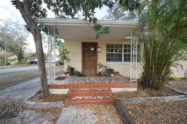 $2,250 | 5611 North McKay Avenue, Tampa, FL 33603