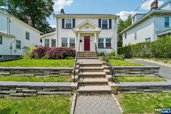 $1,250,000 | 34 Cypress Street, Millburn, NJ 07041