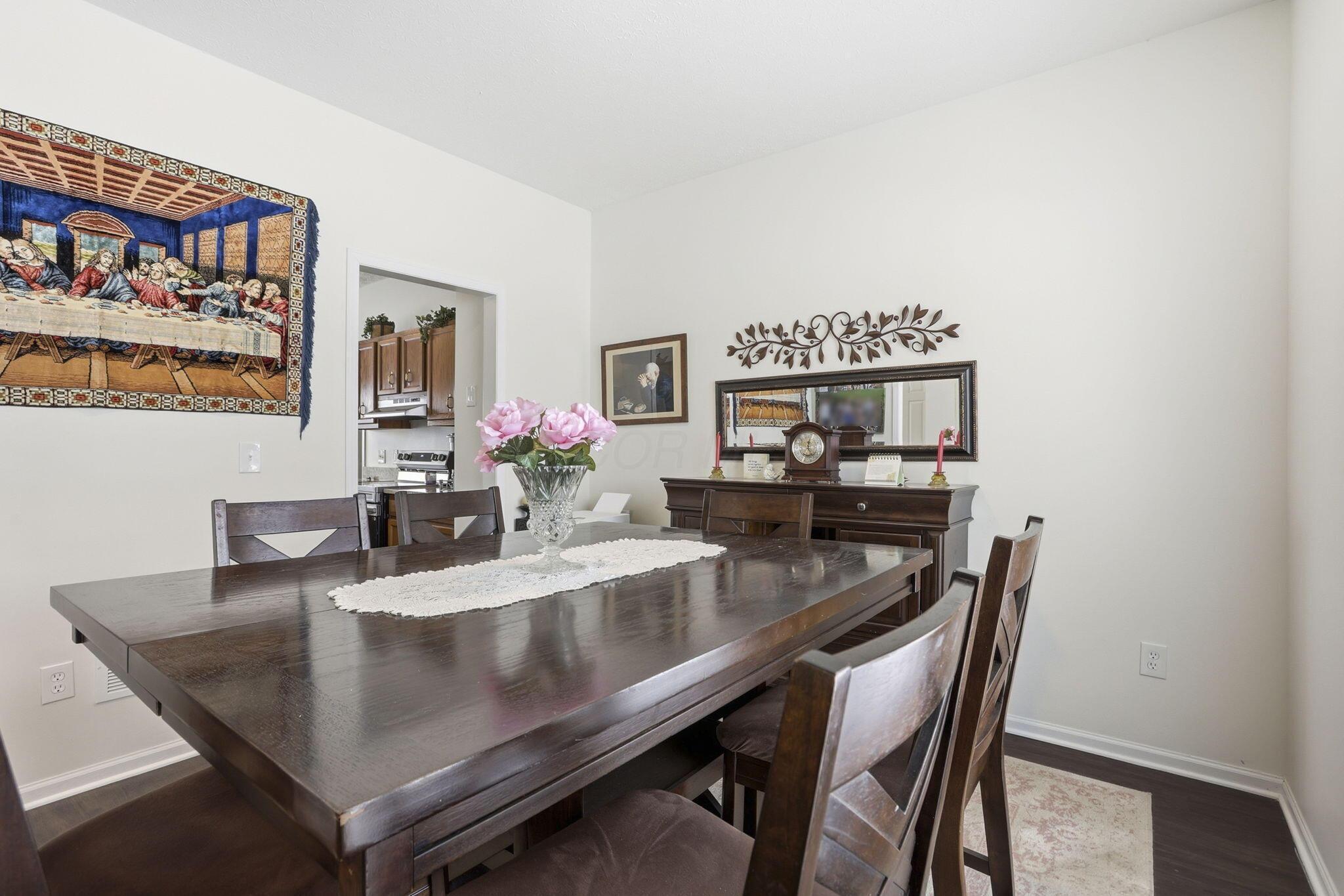 6904 Coonpath Road Northeast Lancaster, OH 43130 - Photo 25 of 68 Dining Room