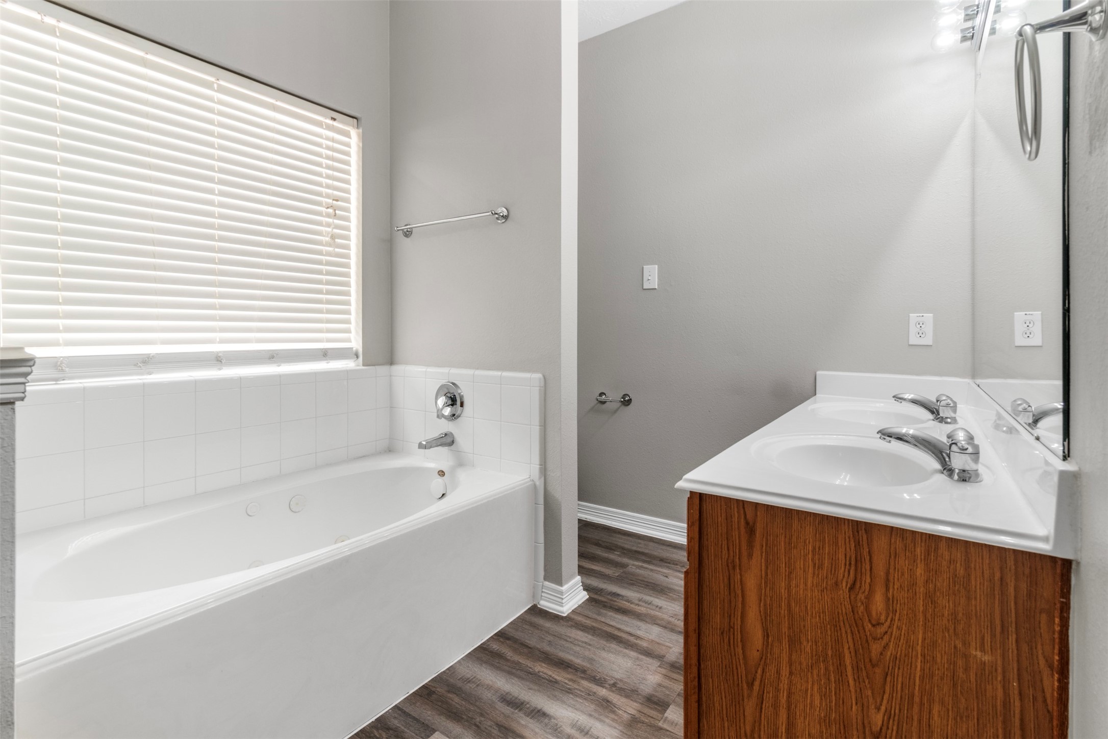 2222 Valley View Crossing Conroe, TX 77304 - Photo 15 of 23