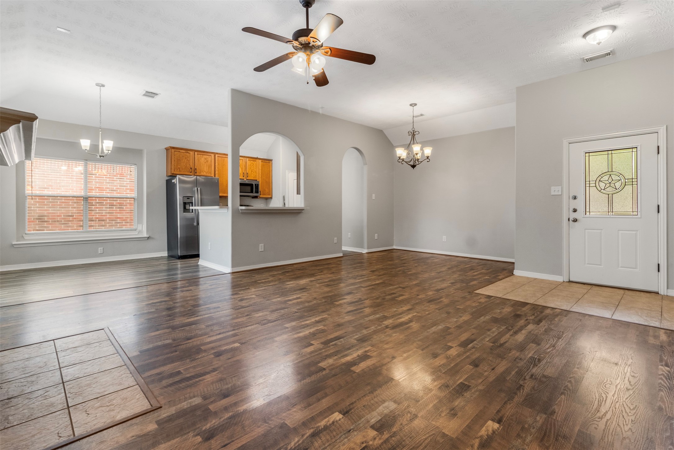 2222 Valley View Crossing Conroe, TX 77304 - Photo 7 of 23