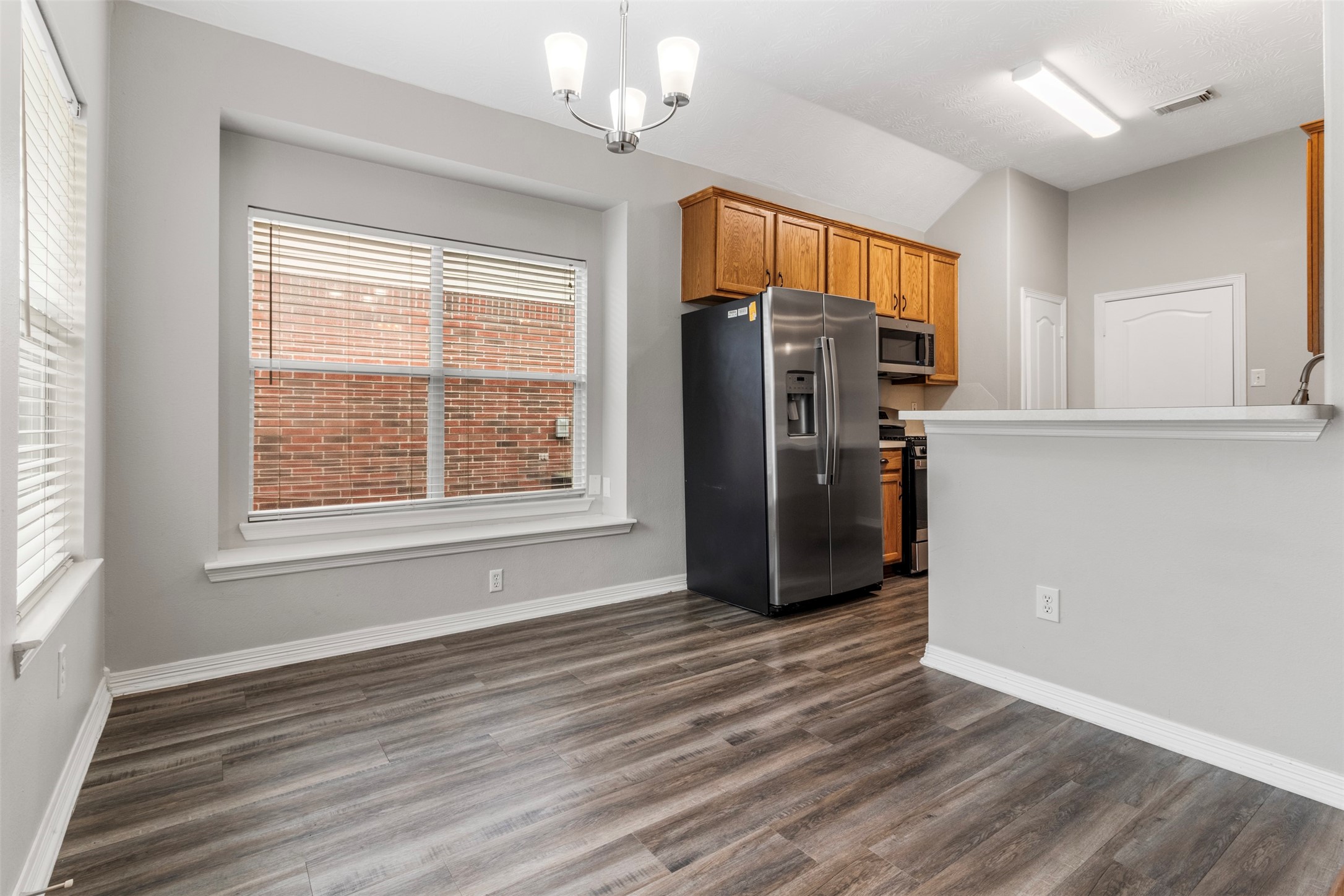 2222 Valley View Crossing Conroe, TX 77304 - Photo 8 of 23