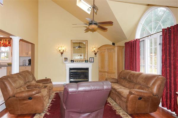 90 Thoreau Road Canton, MA 02021 - Photo 7 of 27 Gallery Image 7