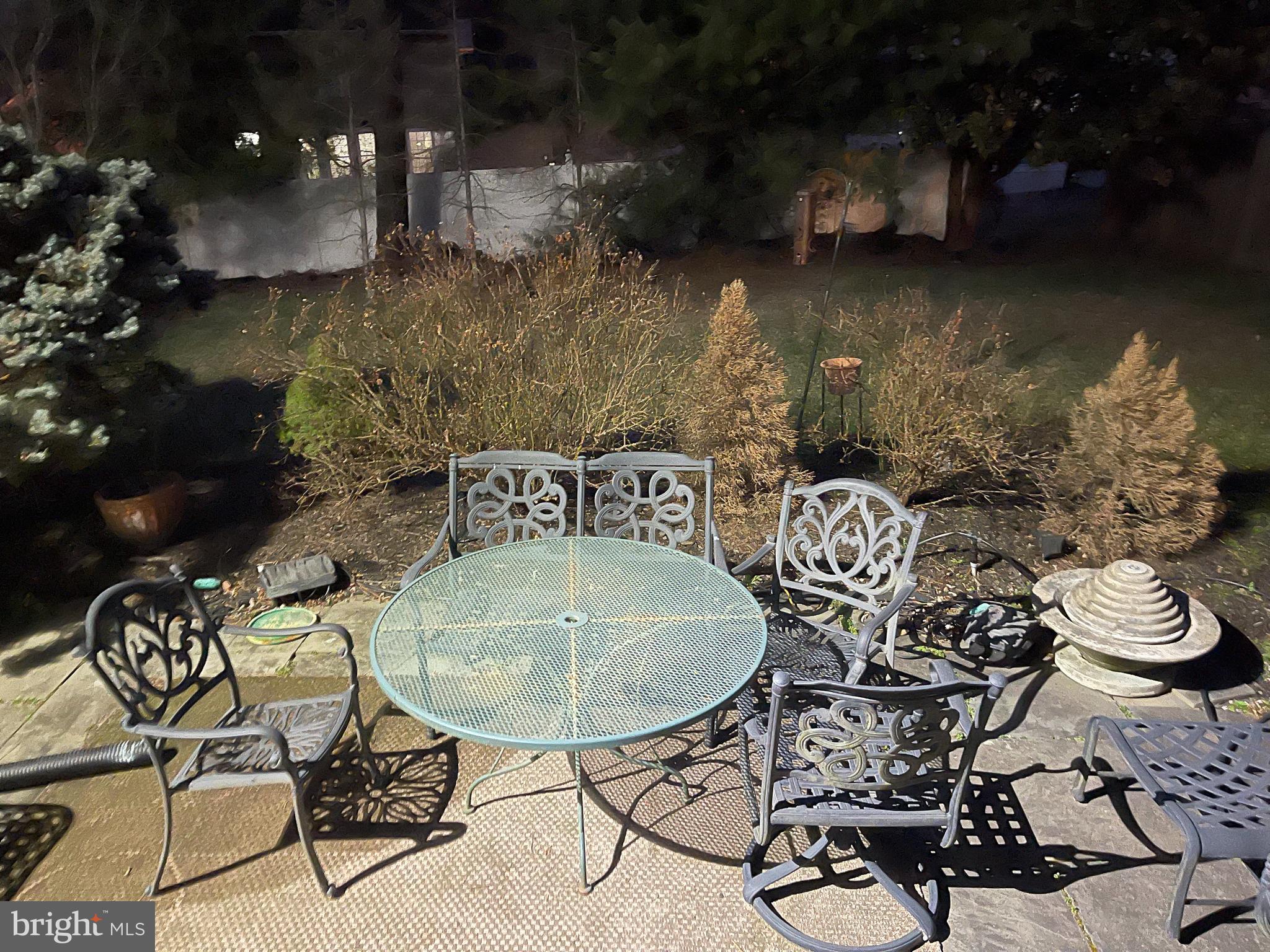 10918 Spyglass Hill Bowie, MD 20721 - Photo 9 of 9 a view of a chairs and table in backyard