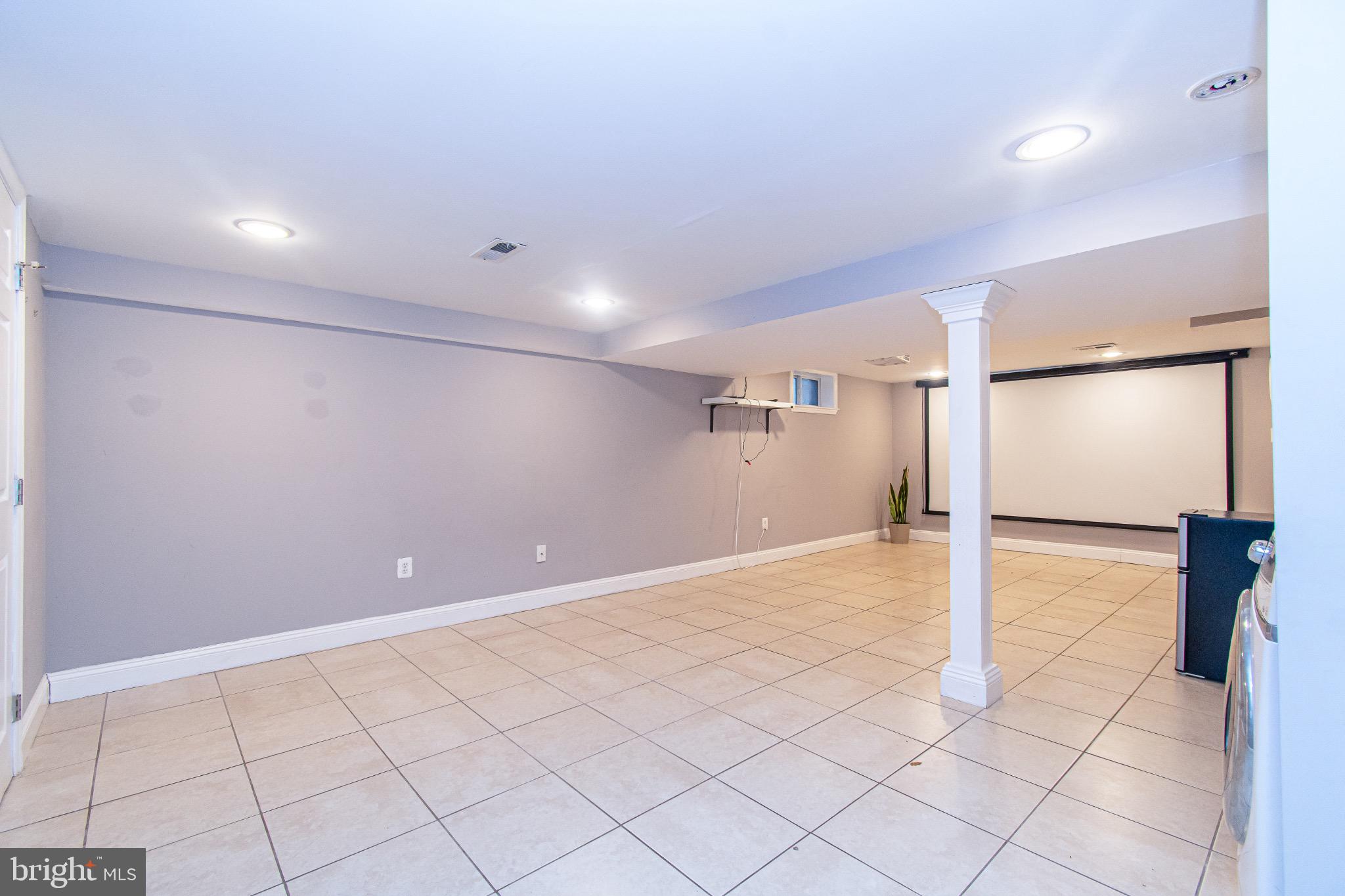 2039 Hillenwood Road Baltimore, MD 21239 - Photo 12 of 15 Spacious, versatile basement studio ready for you!