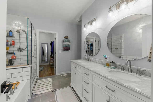 $319,000 | 907 Bluebell Circle, Joliet, IL 60431