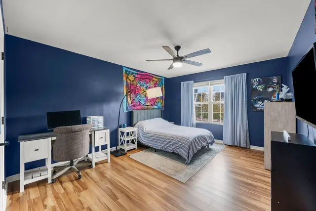 $319,000 | 907 Bluebell Circle, Joliet, IL 60431