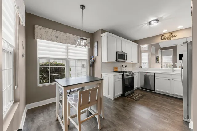 $319,000 | 907 Bluebell Circle, Joliet, IL 60431