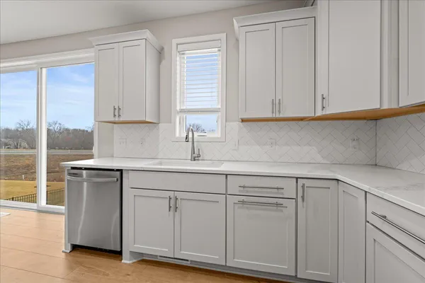 $879,900 | 10125 Shadyview Lane North, Maple Grove, MN 55311