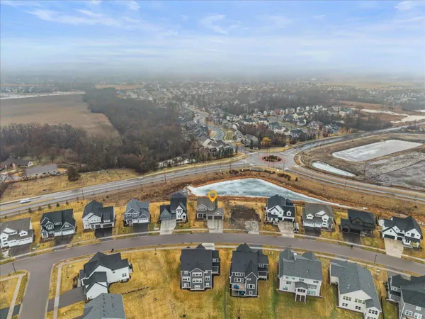 $879,900 | 10125 Shadyview Lane North, Maple Grove, MN 55311