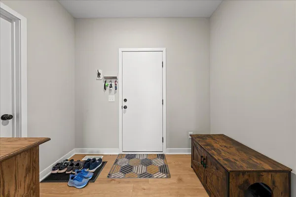 $879,900 | 10125 Shadyview Lane North, Maple Grove, MN 55311