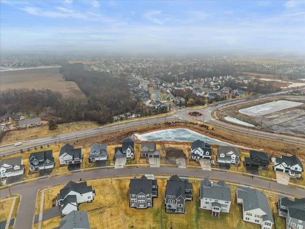 $879,900 | 10125 Shadyview Lane North, Maple Grove, MN 55311