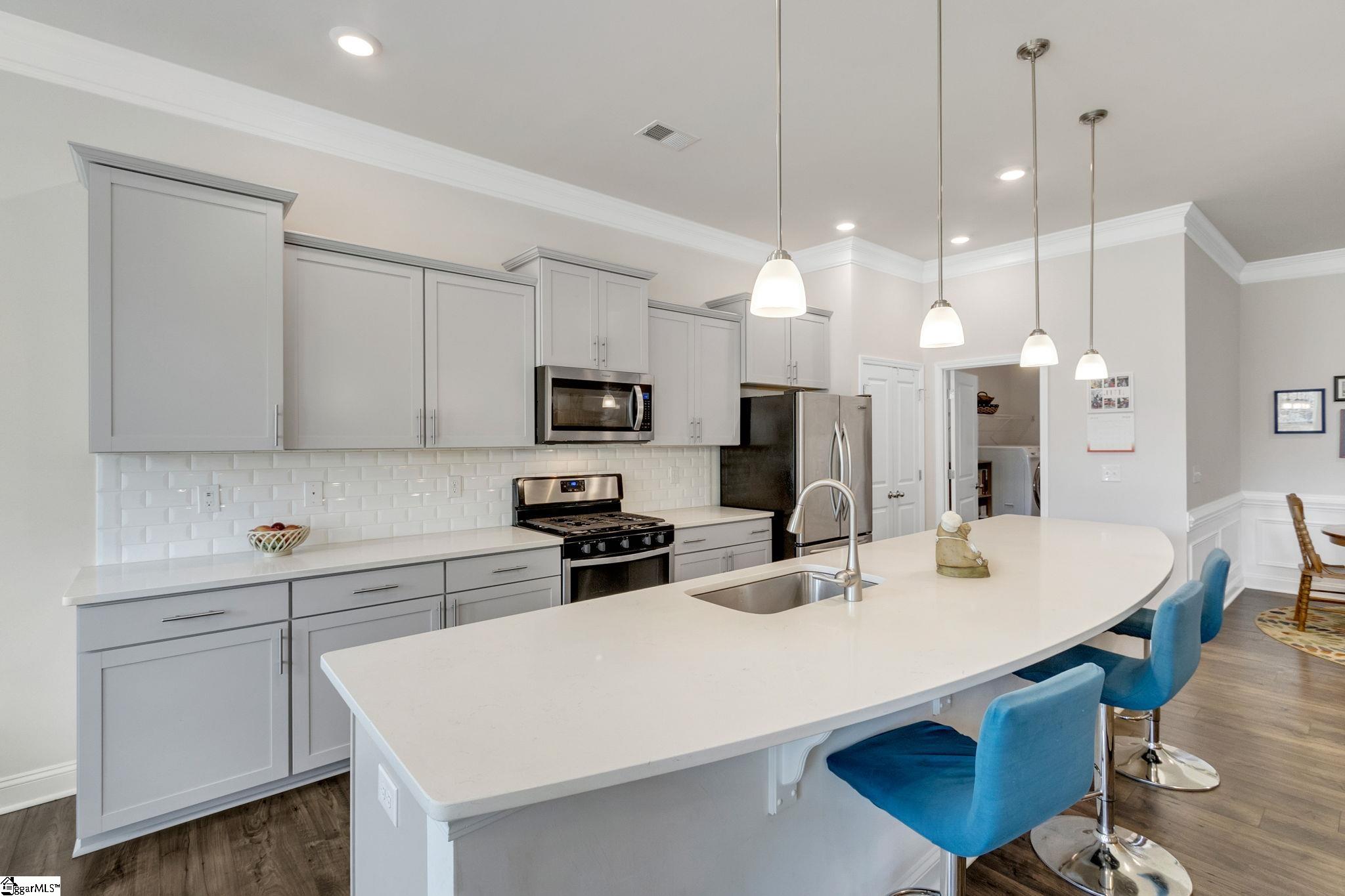 201 Yellow Fox Road Greer, SC 29650 - Photo 2 of 27 Gallery Image 2