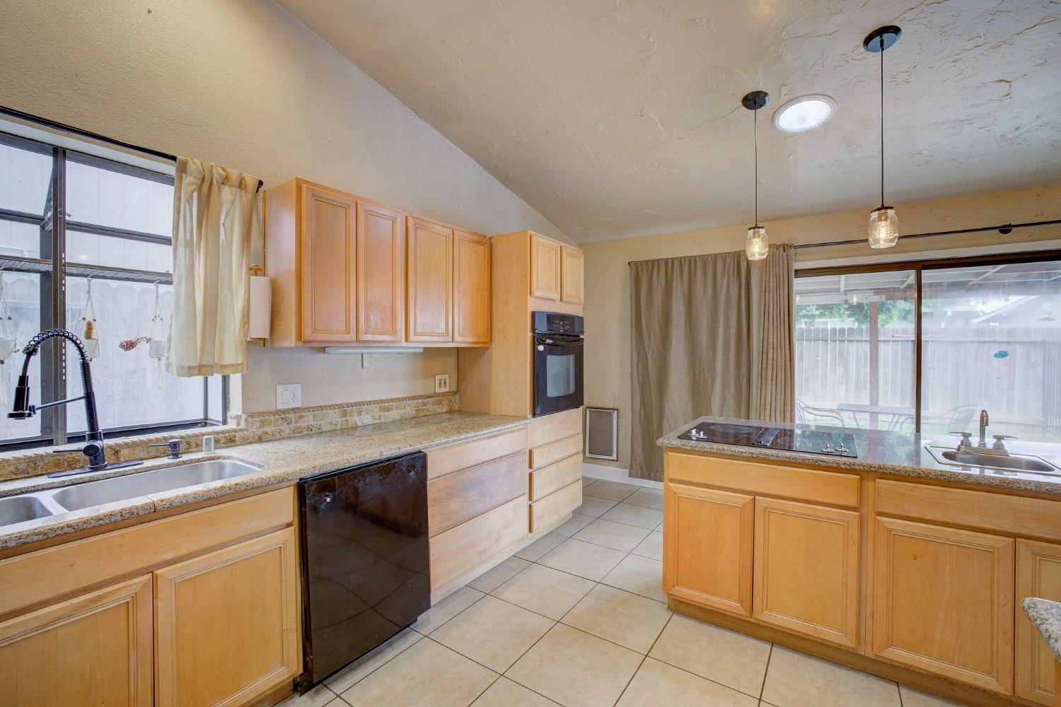 6648 Branchwater Way Citrus Heights, CA 95621 - Photo 13 of 28