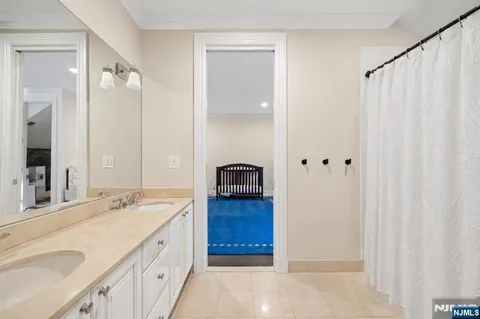 $2,995,000 | 228 Highland Avenue, Montclair, NJ 07043