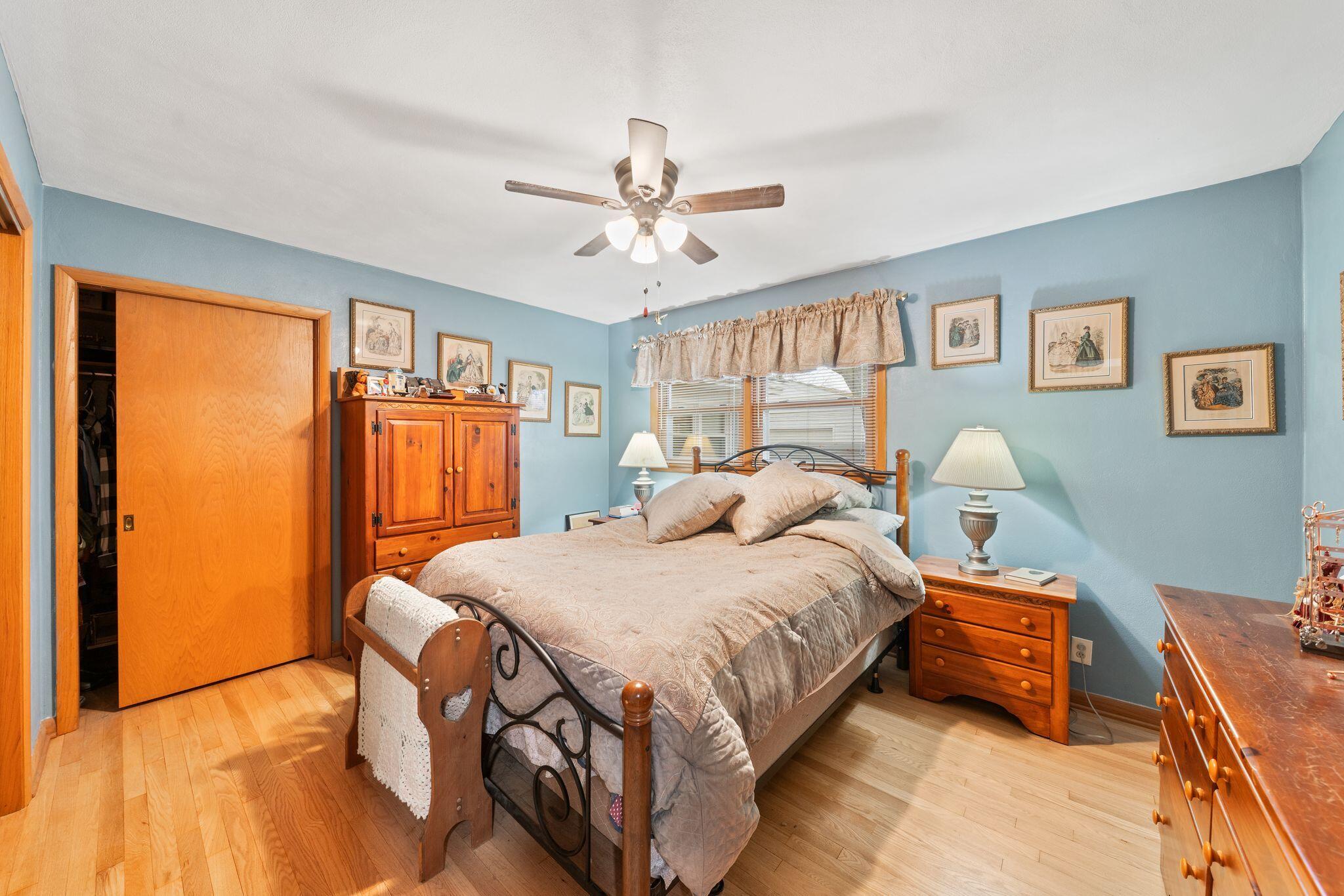 3722 St Clair Street Racine, WI 53402 - Photo 9 of 23 3722 St Clair (9)