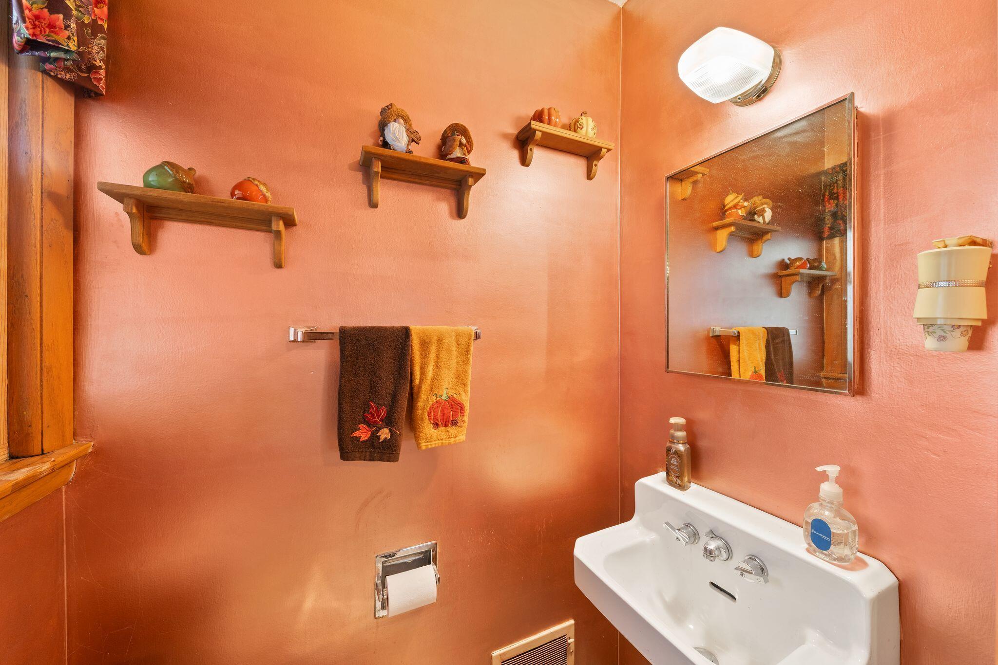 3722 St Clair Street Racine, WI 53402 - Photo 13 of 23 3722 St Clair (13)