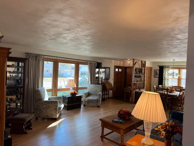 $328,000 | 3722 St Clair Street, Racine, WI 53402