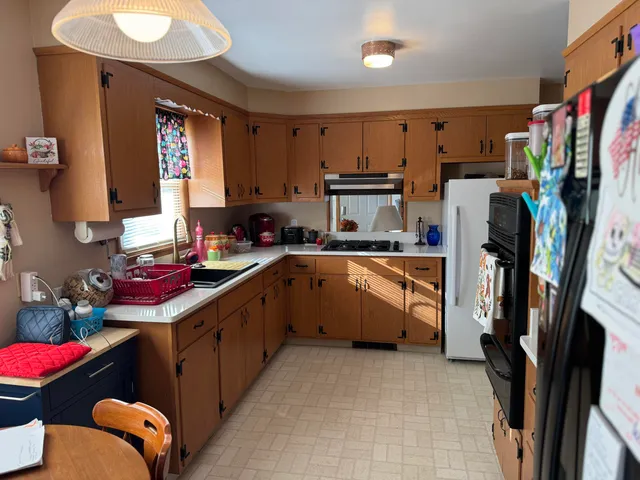 $328,000 | 3722 St Clair Street, Racine, WI 53402