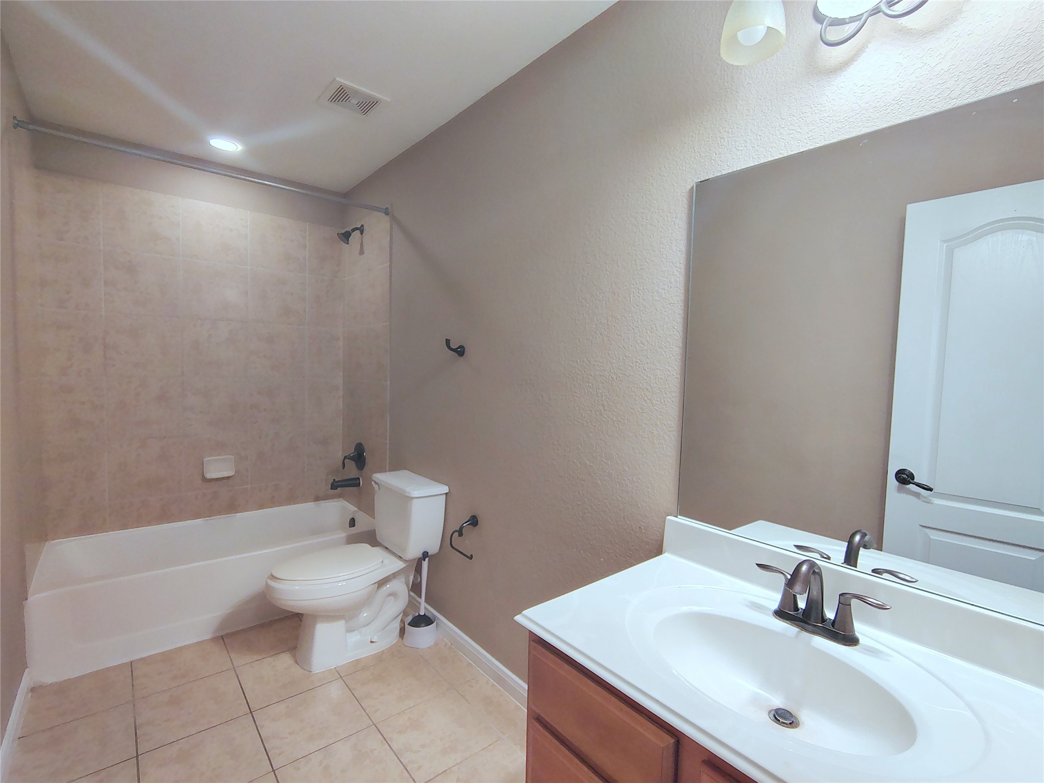 1206 Larks Trace Lane Houston, TX 77090 - Photo 17 of 20