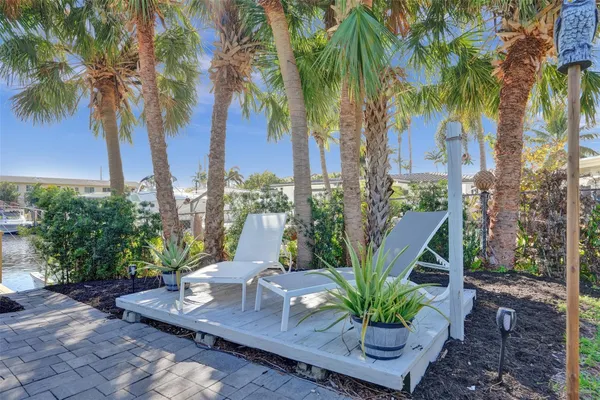 $4,900 | 310 Southeast 13th Court, Pompano Beach, FL 33060