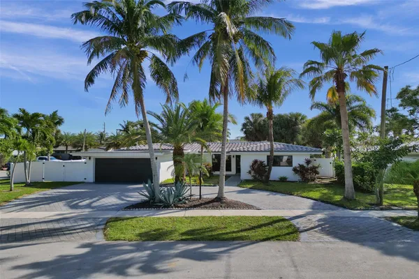 $4,900 | 310 Southeast 13th Court, Pompano Beach, FL 33060