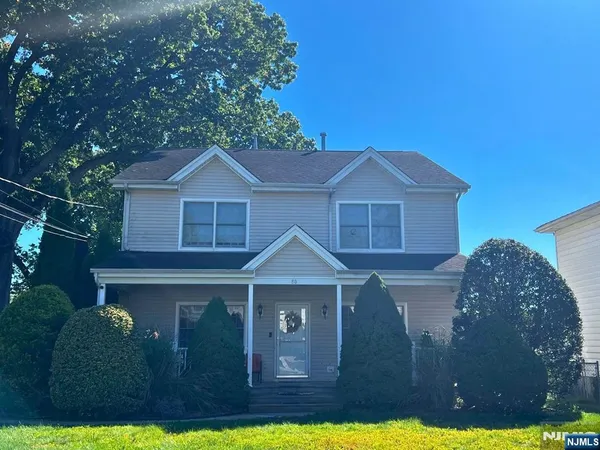 $2,950 | 80 Parker Avenue, Unit 2, Hawthorne, NJ 07506