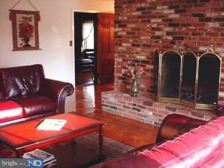 421 Clarksville Road West Windsor, NJ 08550 - Photo 3 of 6