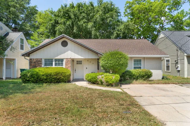 $285,000 | 634 Lloyd Street, Fort Walton Beach, FL 32547