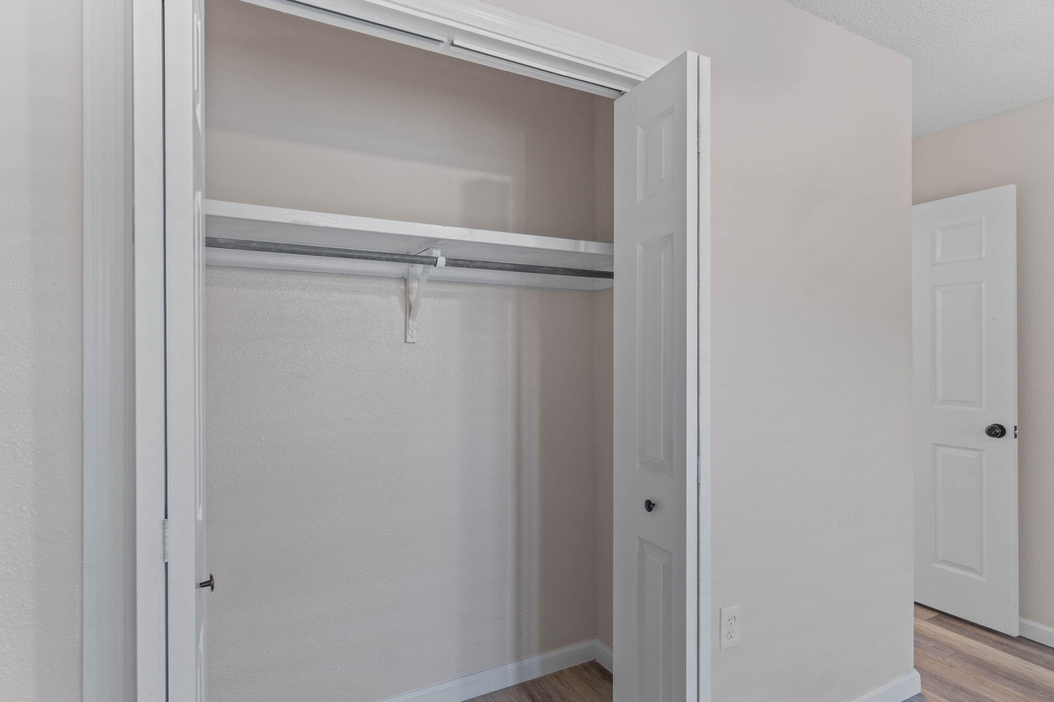 634 Lloyd Street Fort Walton Beach, FL 32547 - Photo 21 of 27 a view of closet