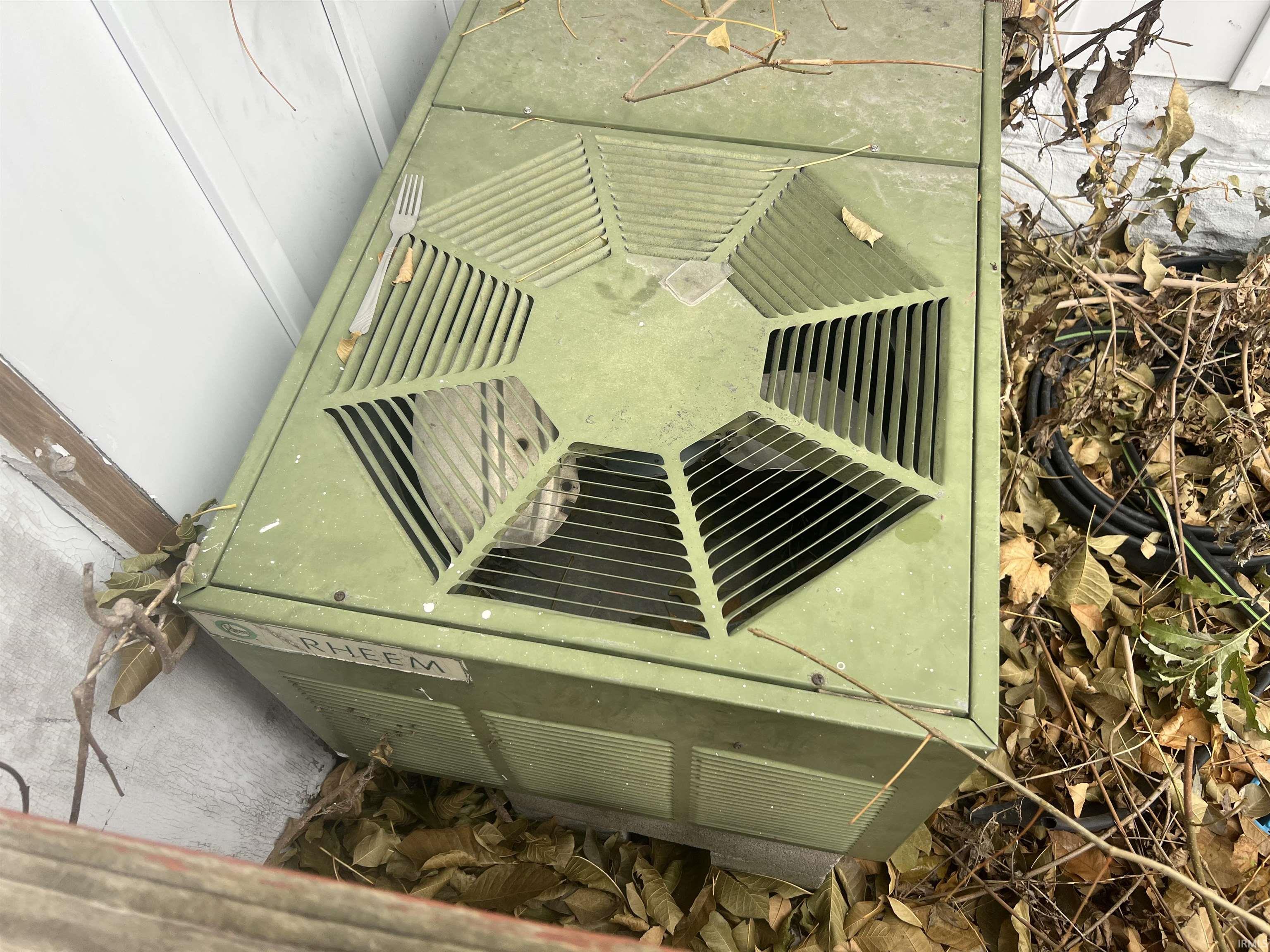 620 North Cullen Street Rensselaer, IN 47978 - Photo 5 of 35