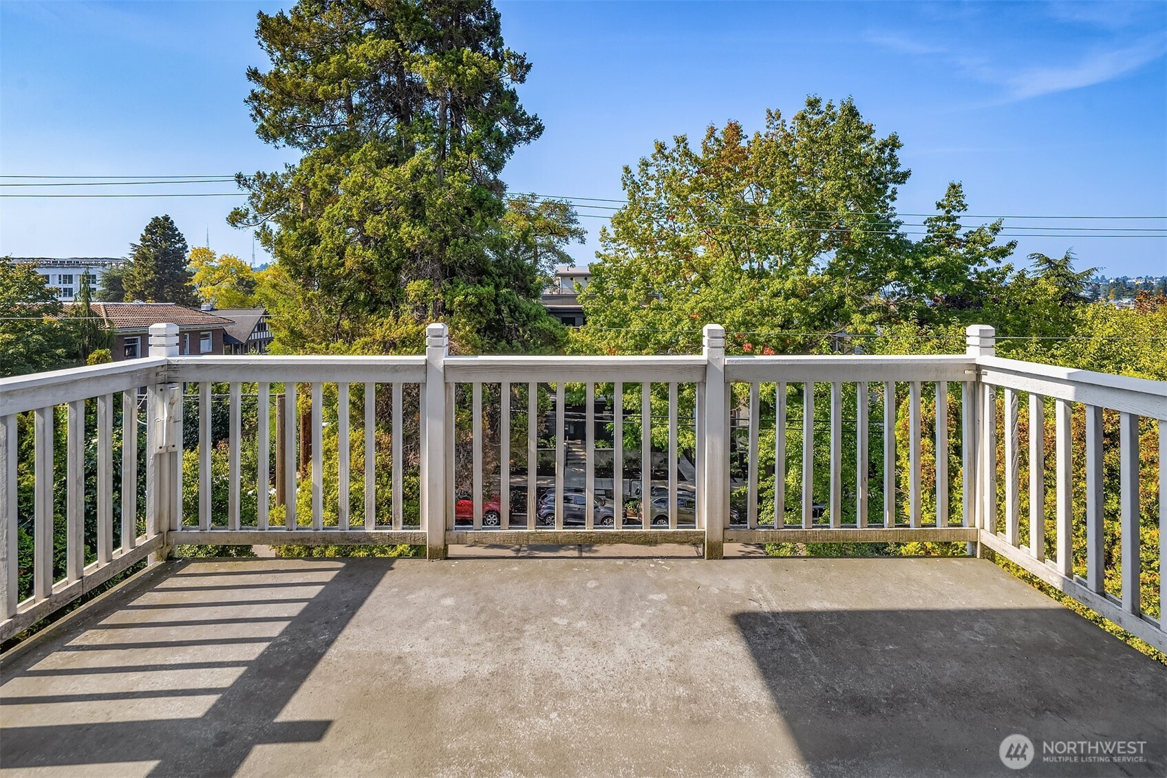 2616 Franklin Avenue East Seattle, WA 98102 - Photo 11 of 35