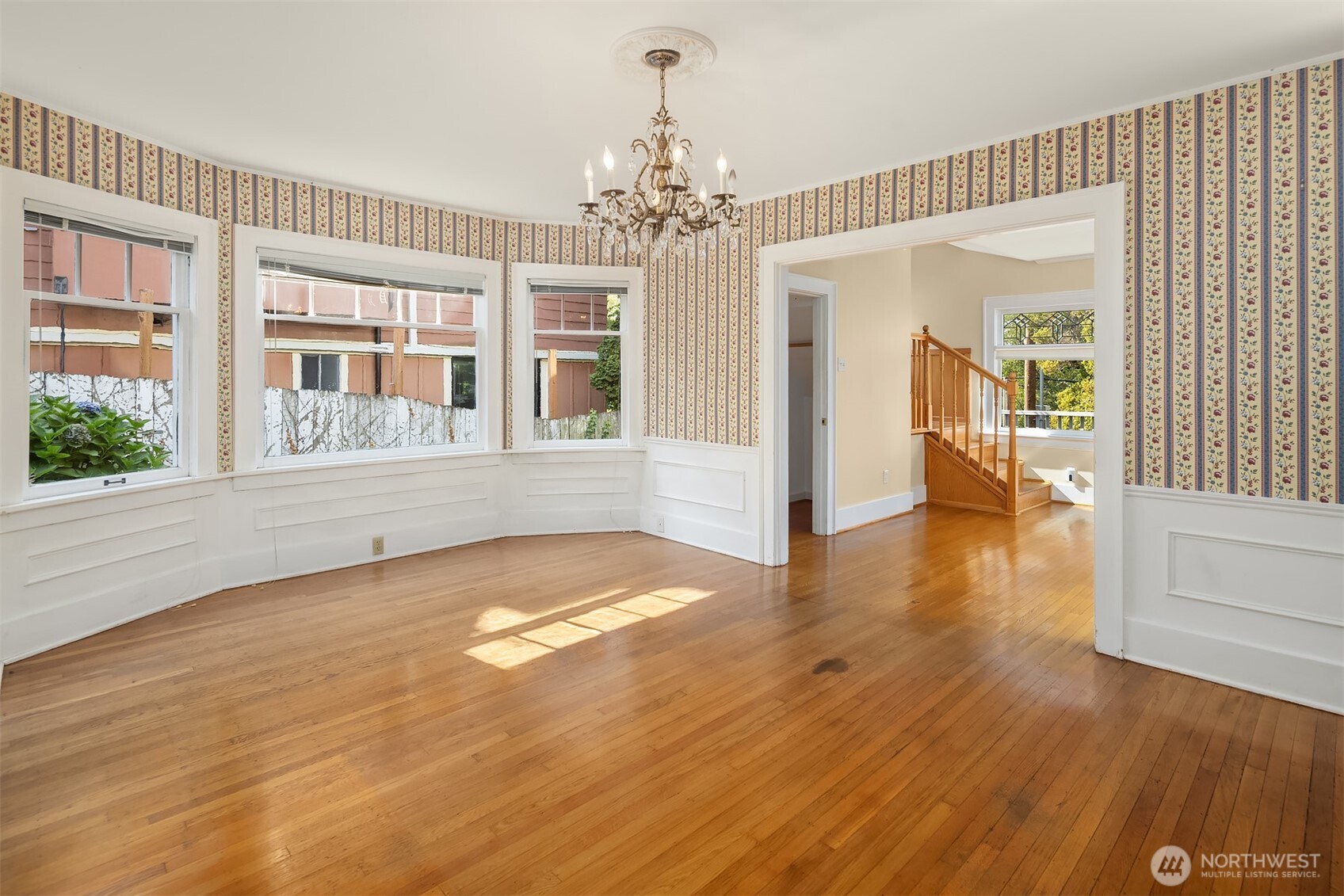 2616 Franklin Avenue East Seattle, WA 98102 - Photo 17 of 35