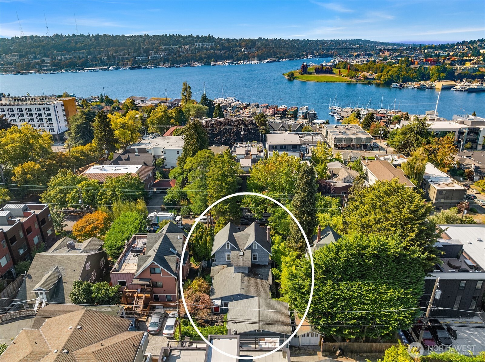 2616 Franklin Avenue East Seattle, WA 98102 - Photo 31 of 35