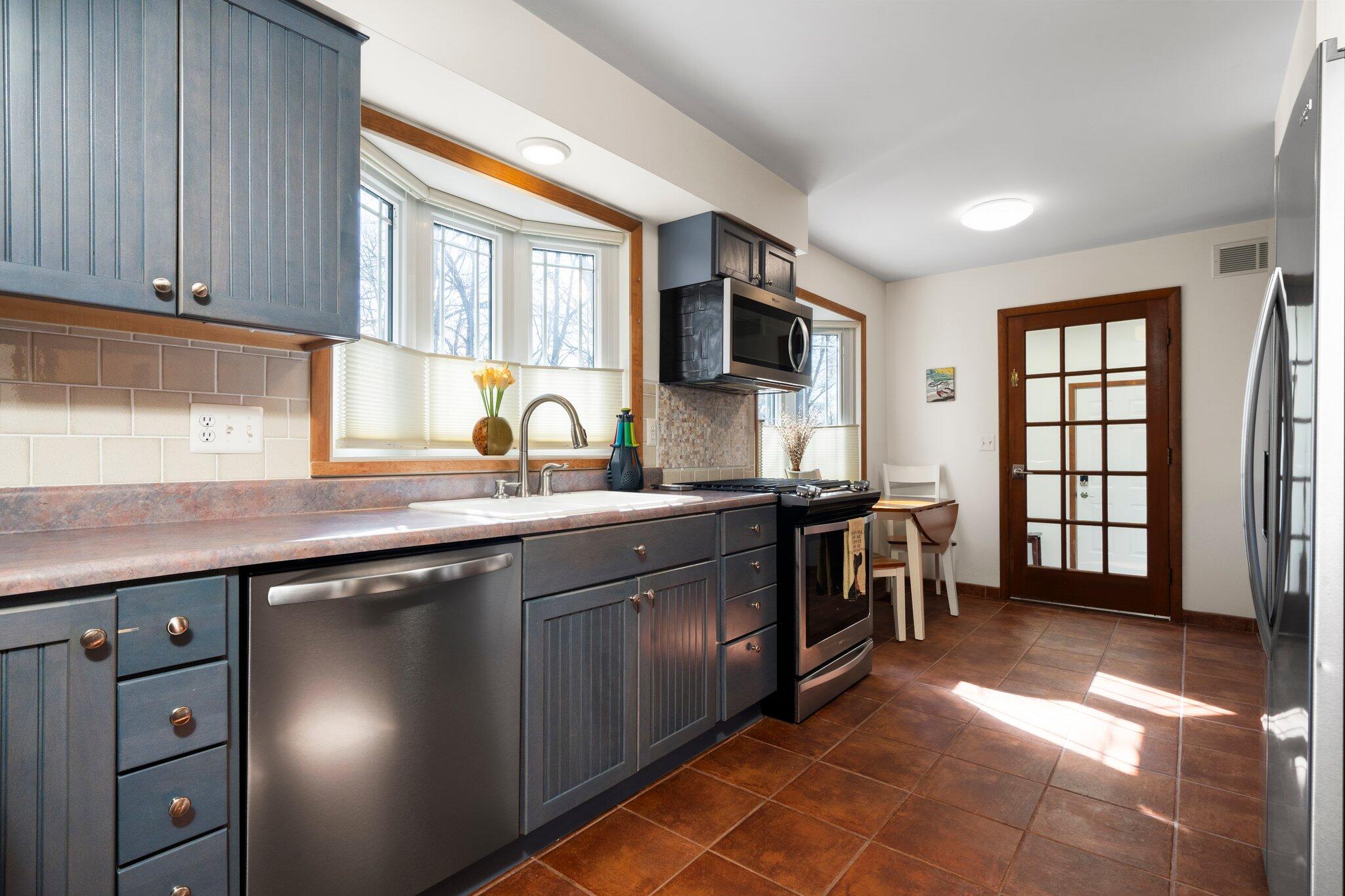 1710 Newport Road Ann Arbor, MI 48103 - Photo 14 of 50 Kitchen