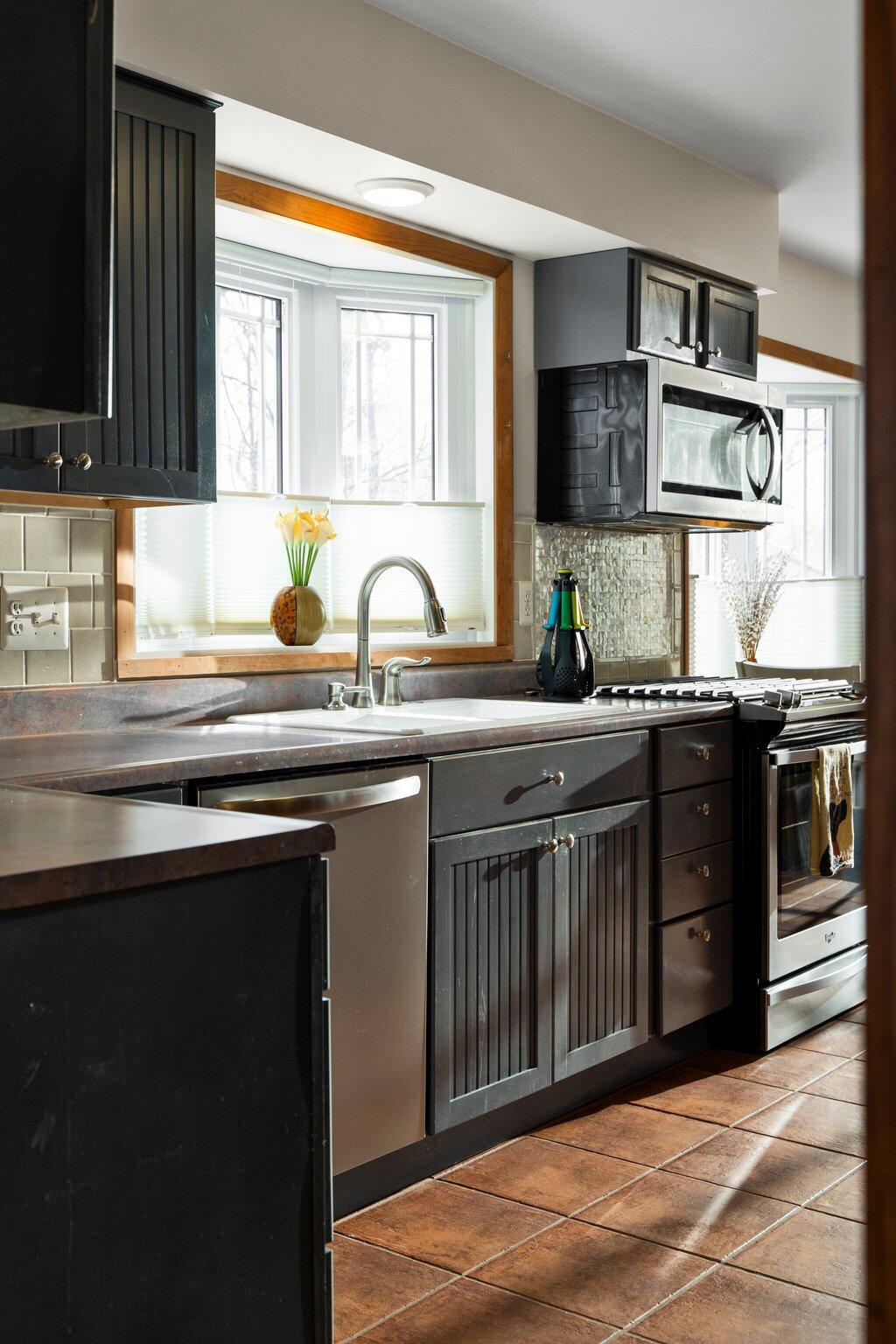 1710 Newport Road Ann Arbor, MI 48103 - Photo 15 of 50 Kitchen