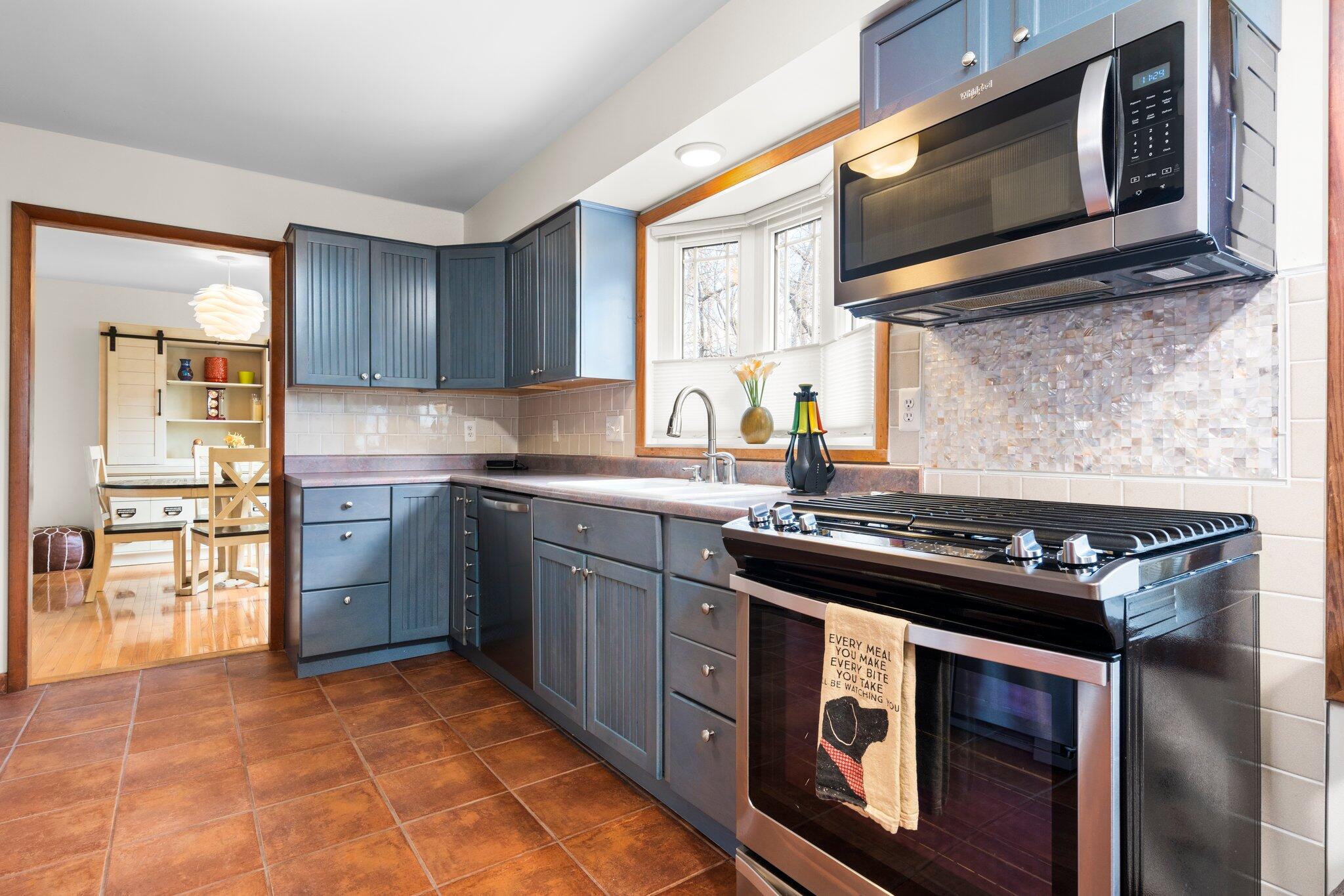 1710 Newport Road Ann Arbor, MI 48103 - Photo 17 of 50 Kitchen