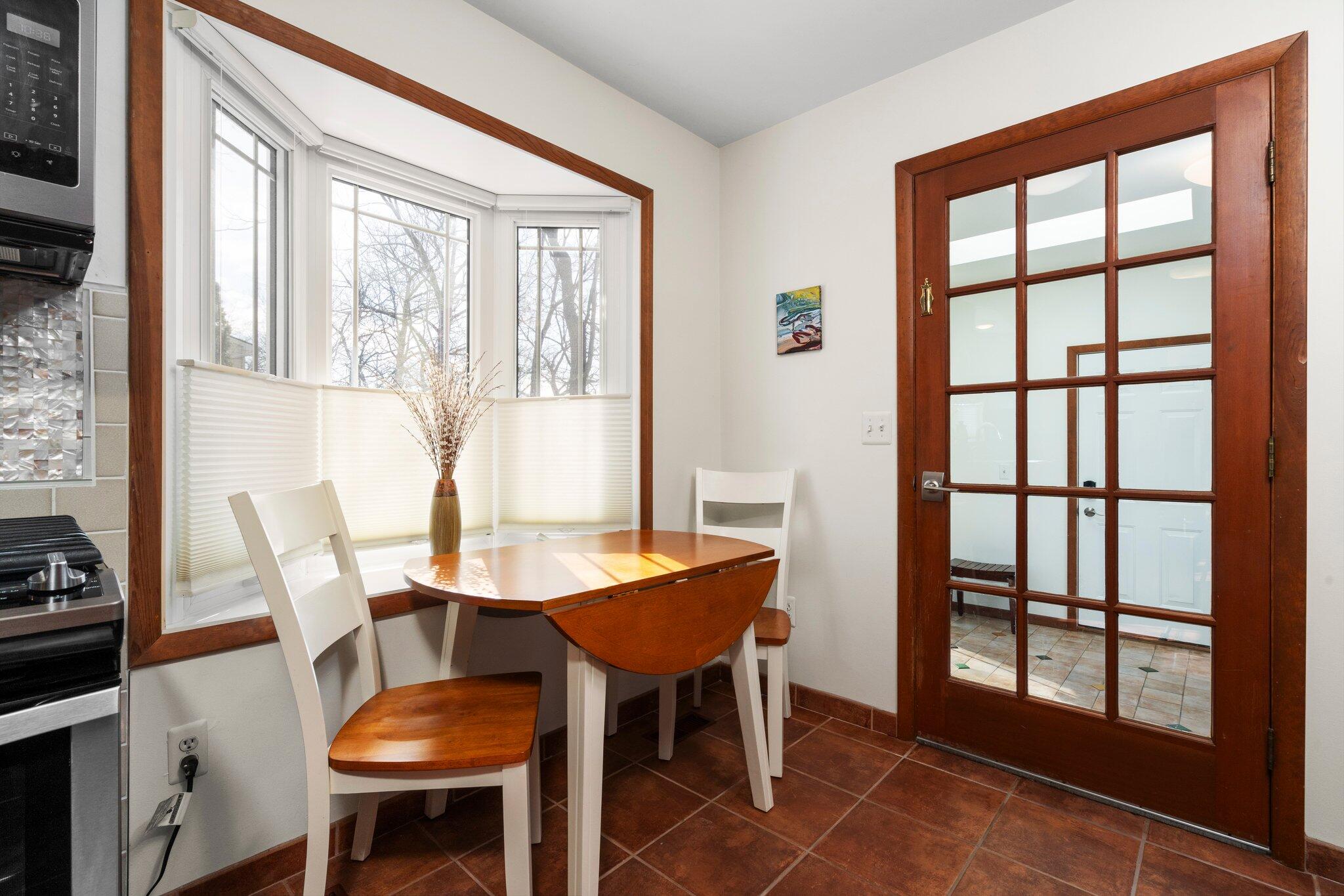 1710 Newport Road Ann Arbor, MI 48103 - Photo 20 of 50 Nook